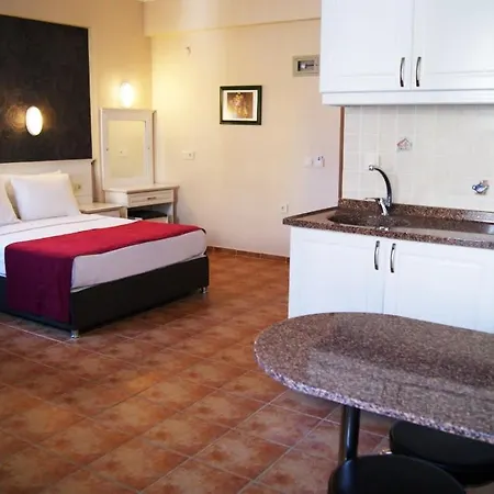 Cozy Room With Balcony With Access To Private Beach In Marmaris Lägenhet Marmaris